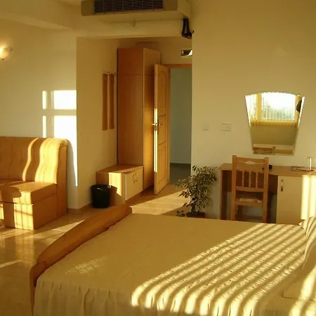 Family Hotel Cristal Hotel
