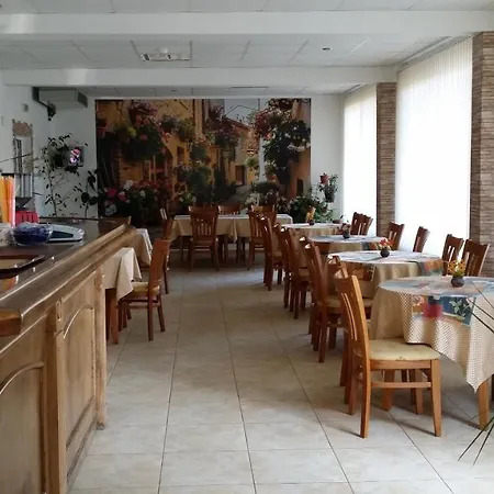 Family Hotel Cristal Hotel