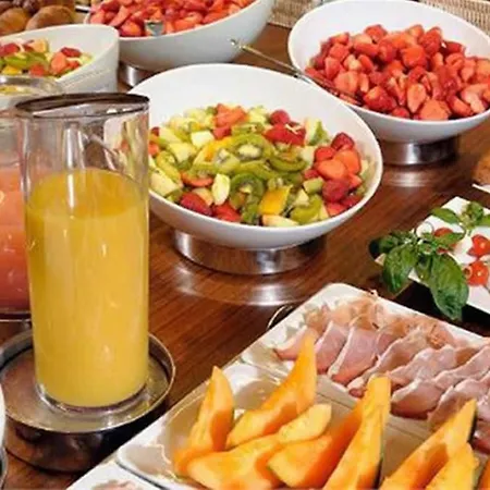 Hotel Family Hotel Cristal 3*